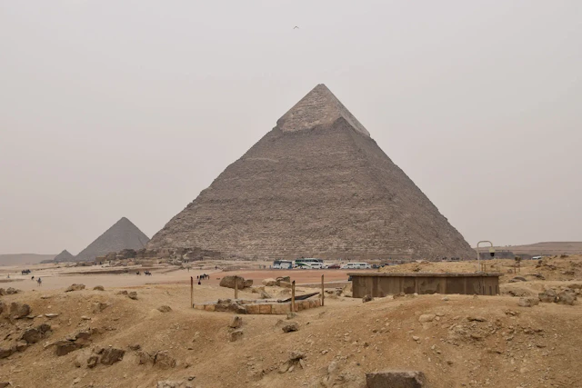 A majestic view of the Great Pyramid of Giza, a timeless symbol of ancient Egyptian ingenuity and one of the last surviving wonders of the ancient world.